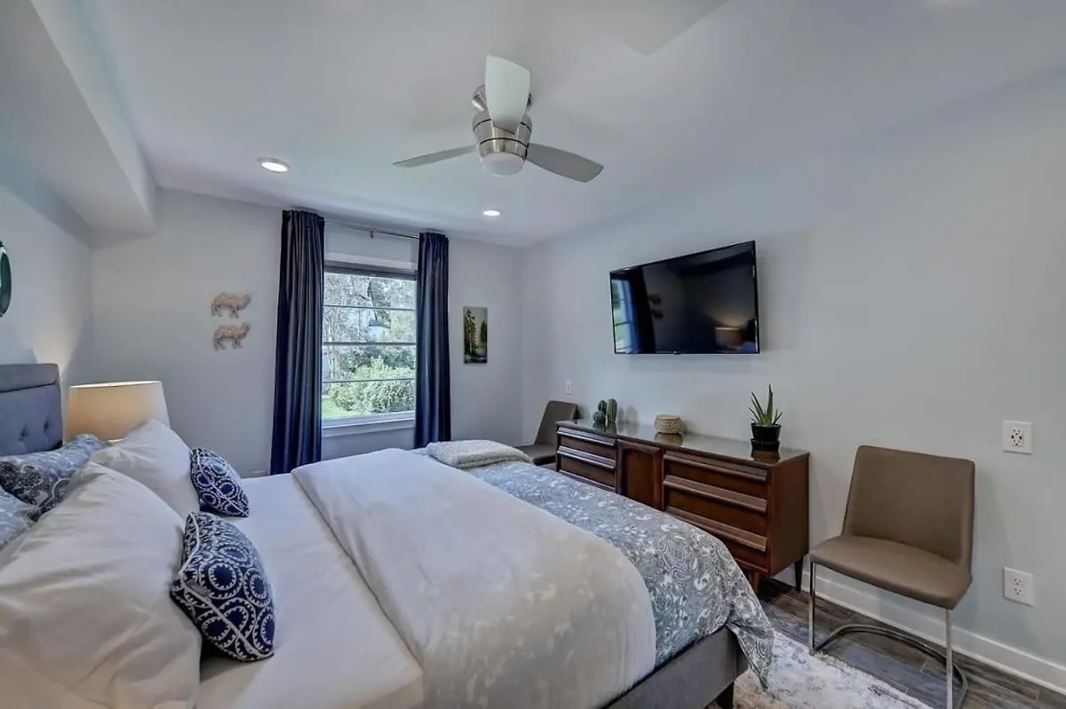 Spacious Conveniently Located 1Br In Myers Park Charlotte