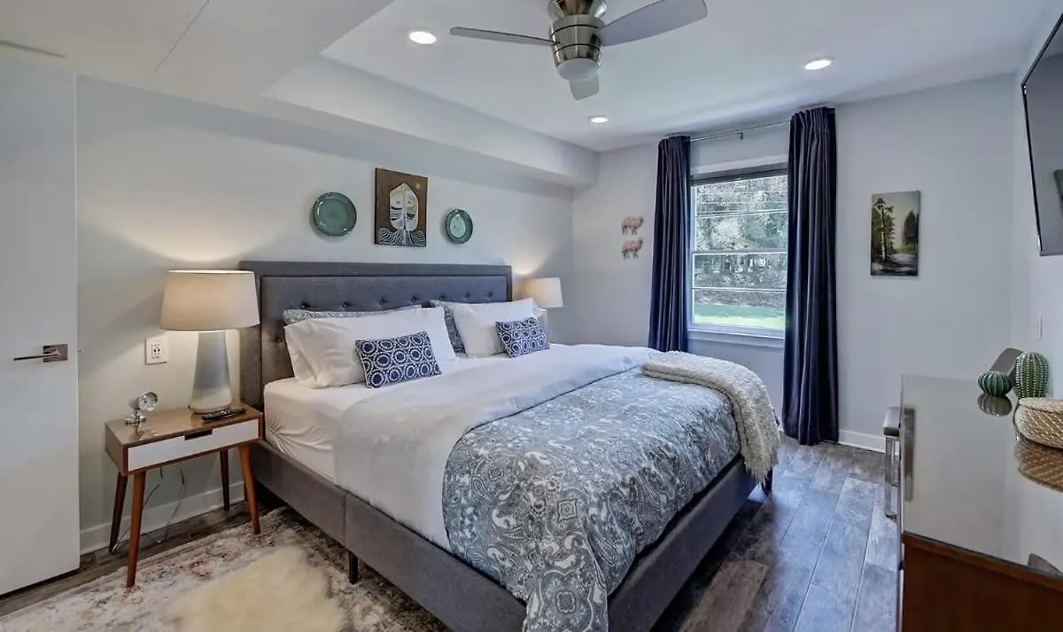 Holiday home Spacious Conveniently Located 1Br In Myers Park Charlotte