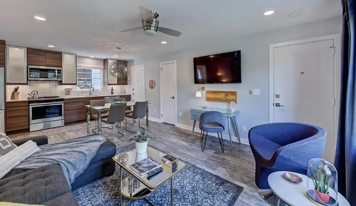 Spacious Conveniently Located 1Br In Myers Park contacts